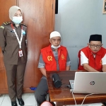 Kedua terdakwa saat mengikuti sidang dari Rutan Klas IIB Nganjuk. 