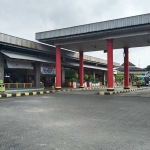 Suasana Terminal Kertonegoro Ngawi yang lengang.