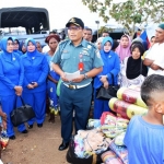 Paguyuban Trikora Malirja serahkan bantuan untuk korban gempa bumi Ambon.