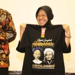 Risma saat nobar film berjudul “Jejak Langkah 2 Ulama” yang berlangsung di Hotel Wyndham, Jalan Basuki Rahmat Surabaya, Jumat (21/2/2020) malam.
