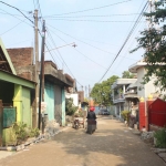 Salah satu proyek pembangunan penerangan jalan di wilayah Kabupaten Pasuruan tahun silam. (foto: ist).