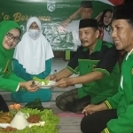 Ketua Desk Pilkada 2020 DPC PPP Ponorogo, Joko Arjuna Nusantara saat menggelar doa bersama. (foto: ist).