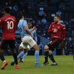 Manchester United saat melawan City di suatu laga.