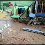 Suasana bencana alam di Pacitan yang masih menyisakan banyak persoalan.