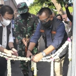 Rumah isolasi OTG diresmikan penggunaannya oleh Plh. Sekdaprov Jatim Heru Tjahjono.