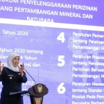 Gubernur Khofifah saat memberi sambutan dalam FGD bertajuk 