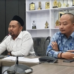 Wakil Ketua DPRD Gresik Asluchul Alif (kanan) dan Ketua DPRD Fandi Akhmad Yani. foto: SYUHUD/ BANGSAONLINE