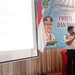 Kabid Lalin Dishub Kota Pasuruan, Andriyanto, saat memaparkan lokasi kamera ETLE.