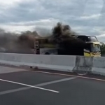 Kebakaran bus di KM 61800 Tol Pandaan arah Malang