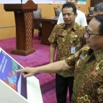 Bupati Blitar Rijanto saat membuka rapat evaluasi implementasi smart city di ruang rapat Candi Penataran Kantor Pemkab Blitar.