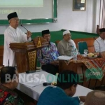 KH Salahudin Wahid (Gus Solah), Pengasuh Pondok Pesantren Tebuireng Jombang saat launching pusat kajian pemikiran KH Hasyim Asy