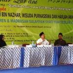 ?Dr KH Musta’in Syafi’i saat memaparkan materi pada Seminar Qur’ani di Pondok Seblak Jombang.foto:istimewa