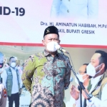 Bupati Gus Yani saat memimpin apel relawan tracer. foto: SYUHUD/ BANGSAONLINE.com