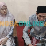 Imaz Fatimatuz Zahra atau yang akrab disapa Ning Imaz bersama suaminya, Gus Rifqil Muslim, saat memaafkan Eko Kuntadhi di Ponpes Lirboyo. Foto: MUJI HARJITA/BANGSAONLINE