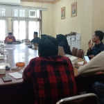 Suasana pertemuan antara Komisi A dengan Inspektorat dan BKPSDA, Selasa (07/01/2020).