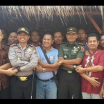 Kapolres AKBP Boro Windu Danandito dan Dandim 0817 Letkol Kav. Widodo Pujianto usai bersama karyawan PT. Smelting korban PHK sepihak. foto: SYUHUD/ BANGSANOLINE