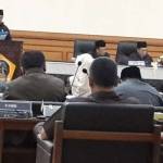 Suasana Paripurna PU fraksi-frasksi terhadap LKPJ APBD 2015. foto: SYUHUD/ BANGSAONLINE