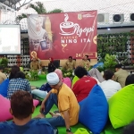 Wali Kota Mojokerto Ika Puspitasari saat ngopi bareng dengan para awak media.