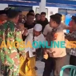 Tangkap layar video kericuhan rekapitulasi suara pemilu 2024 di Kecamatan Jrengik, Sampang. Foto: MUTAMMIM/ BANGSAONLINE