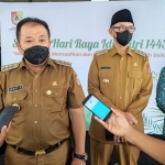 Bupati Jember, Hendy Siswanto, saat memberi keterangan kepada awak media.