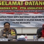 Kapolres Mojokerto, AKBP Apip Ginanjar, saat menyambut Mahasiswa PTIK.