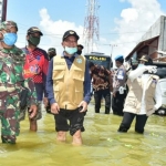 Bupati Fadeli didampingi Wabup Kartika Hidayati, Dandim Letkol inf Sidik Wiyono dan Kapolres AKBP Harun.