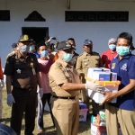 11 warga yang selesai menjalani karantina di Kabupaten Blitar dinyatakan bebas dari virus Corona.