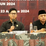 Ketua KPU Pamekasan A. Tajul Arifin saat membuka media gathering.