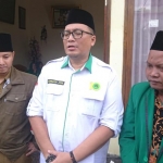 Dari kiri: Bupati Arifin, Norman Zein, dan Tarkiyat.