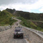 Jalur offroad yang disiapkan untuk wisatawan menuju kawah Kelud. Foto: kominfo