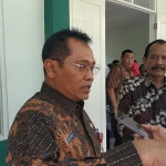 Plt. Kepala Dinas Pendidikan (Dindik) Provinsi Jatim Hudiyono. foto: ARIF K/ BANGSAONLINE