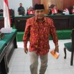 Terdakwa M. Rifai, usai menjalani persidangan dengan agenda eksepsi, Agustus lalu.