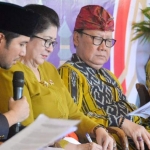 Wakil Gubernur Jawa Timur, Emil Elestianto Dardak membagikan strategi sukses guna mewujudkan eliminasi penyakit malaria di Jatim dalam Peringatan Hari Malaria se-Dunia di Denpasar, Bali. foto: ist