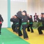 Para pendekar silat NU Pagar Nusa saat memperagakan seni bela diri dalam pembukaan pelatihan pelatih, wasit dan juri tingkat nasional di Ponpes Al-Amin Kota Kediri. Foto: arif kurniawan/BANGSAONLINE