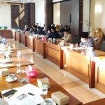 Suasana sidang paripurna dengan agenda Pengesahaan KUA-PPAS 2023 dan KUPA-PPAS Perubahan 2022.