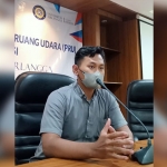 Mahasiswa S1 Ilmu Hukum Unair, Kemal F Royadi.