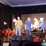 Cak Lontong saat mengisi acara Gala Night Satu Dasawarsa Umaha Sidoarjo.