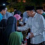 Pj Bupati Pamekasan, Masrukin, saat safari Ramadan di Kecamatan Tlanakan.