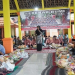 Bupati Mojokerto, Ikfina Fahmawati saat paparkan strategi membangun Kabupaten Mojokerto di ruwah Dusun Mojoroto, Desa Mojorejo, Kecamatan Jetis.