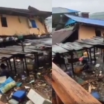 detik-detik rumah ambruk di kota sorong. Foto: ist.