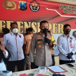 Kapolres Tuban AKBP Darman saat pers rilis, Rabu (4/11).