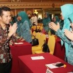 Wagub Jatim, Emil Dardak membuka Rapat Koordinasi Tim Penggerak PKK Provinsi dan Kabupaten/Kota se-Jawa Timur Tahun 2019 di Hotel Utami, Sidoarjo. foto: ist