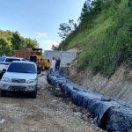 Kondisi jalan ambles di Km 226 saat proses pengerjaan.