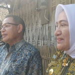 Bupati Bojonegoro Anna Muawanah bersama Wabup Tuban Noor Nahar Hussein. 