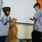 Pelatihan Membaca Alqur’an Isyarat dengan Metode Amakasa ini dilaksanakan selama 2 hari yaitu hari Senin dan Selasa (3-4 Mei 2021) bertempat di Aula Kantor UPT Resource Center Gresik.