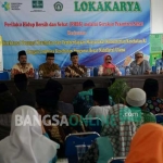 Wabup Mundjidah saat pembukaan lokakarya kesehatan LK PBNU di Ponpes Darul Ulum  Rejoso, Sabtu (19/11). foto: RONY S/ BANGSAONLINE