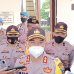 Kapolres Kediri Kota, AKBP Miko Indrayana saat memberi keterangan kepada wartawan. foto: MUJI HARJITA/ BANGSAONLINE