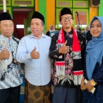 Gus Hamid didampingi Mujib Imron, eks Wakil Bupati Pasuruan.