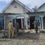 Sejumlah rumah di Desa Sumber Asri mengalami kerusakan di bagian atap usai diterjang angin kencang.