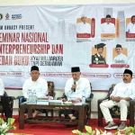 DARI KIRI: Dr H Abdullah Aminuddin Aziz, M.Pd (moderator),  Prof Dr KH Asep Saifuddin Chalim, MA, KH Abdul Hakim Mahfudz (Gus Kikin)  dan M Mas